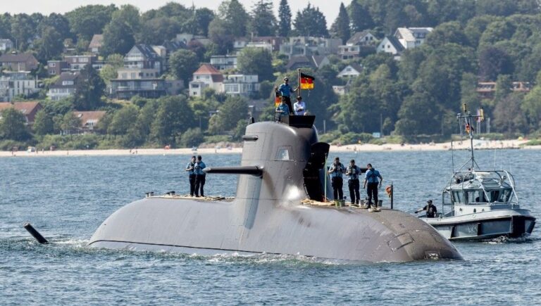 almanya israile denizalti gonderiyor wd8fkwBg