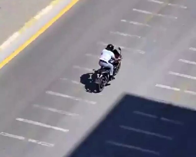 denizlide plakasiz motosiklete ceza ruqtb5qD