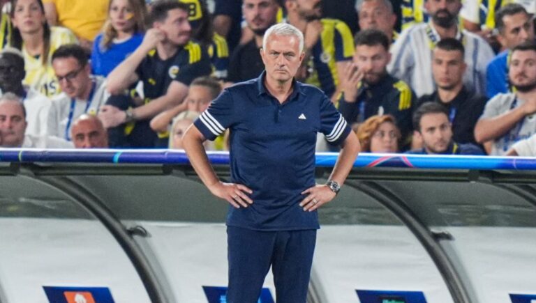 mourinho su andan itibaren dusunmeye baslayacagimdiyerek o maci isaret etti VVB1vtEI
