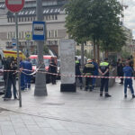 oyuncak magazasinda tup faciasi 1 olu Wn9g2qyd