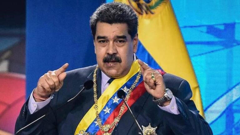 venezuelada yuzlerce kisi maduronun cagrisiyla ulusal bolivarci milis gucune kayit yaptirdi g6GhVY6a