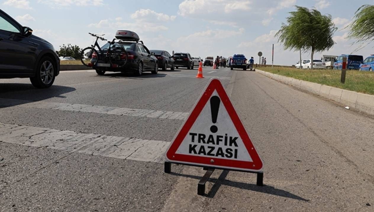 elektrikli bisikletin devrildi 3 kisi yaralandi fibZacC8