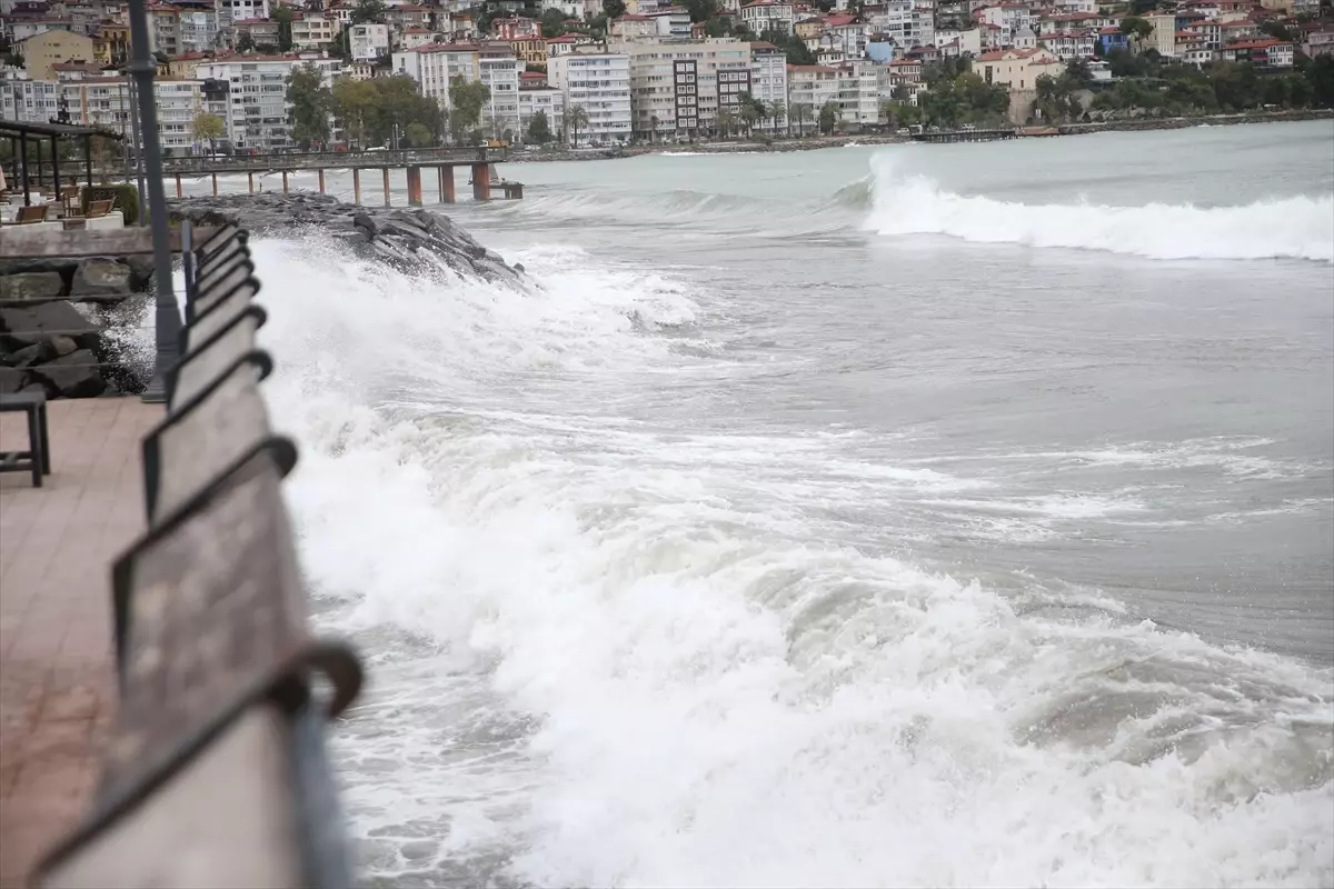 orduda ruzgar dalgalari 4 metreye ulasti SshJZHAn
