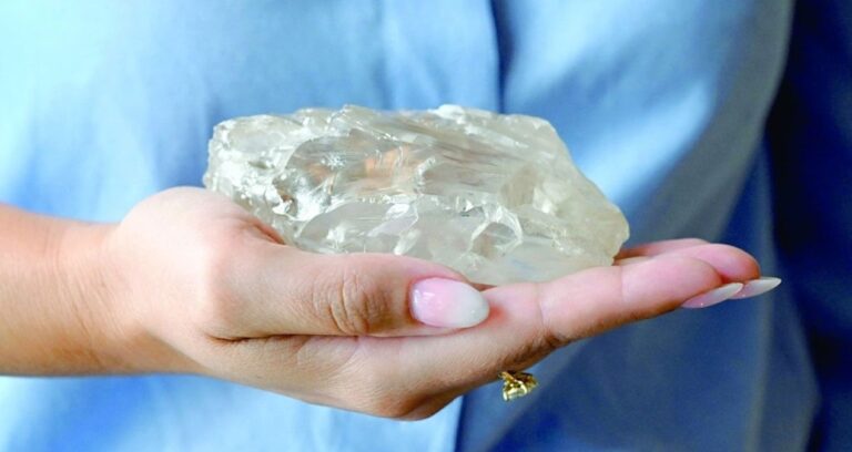 son 120 yilin en buyuk kesfi dunyanin dort bir yanindan gormeye geliyorlar baJh4HSw