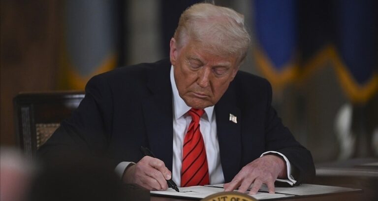 trumptan tarihi imza abd japonya ticaret anlasmasi resmen yururlukte zSSLJFsE