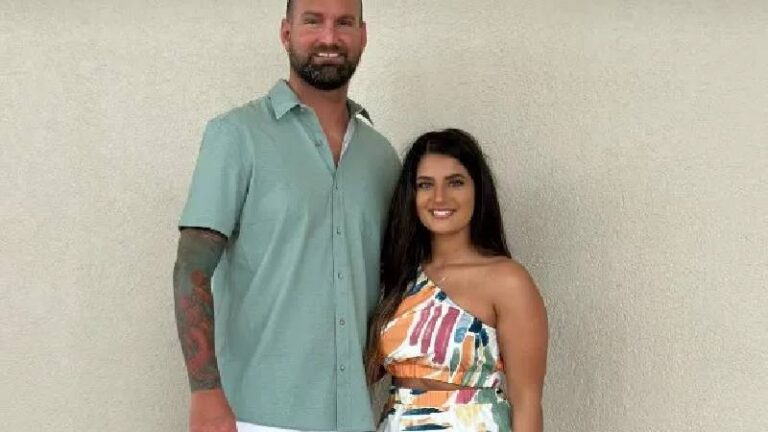 15 yil once evden kacan genc kiz yillar sonra onu arayan polisle nisanlandi WHfVgZ5q