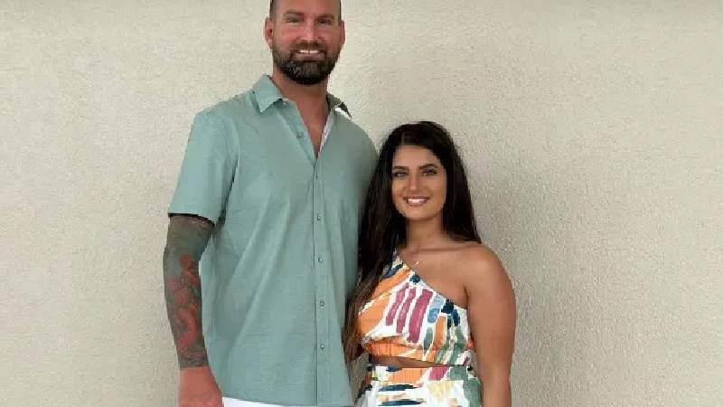 15 yil once evden kacan genc kiz yillar sonra onu arayan polisle nisanlandi WHfVgZ5q