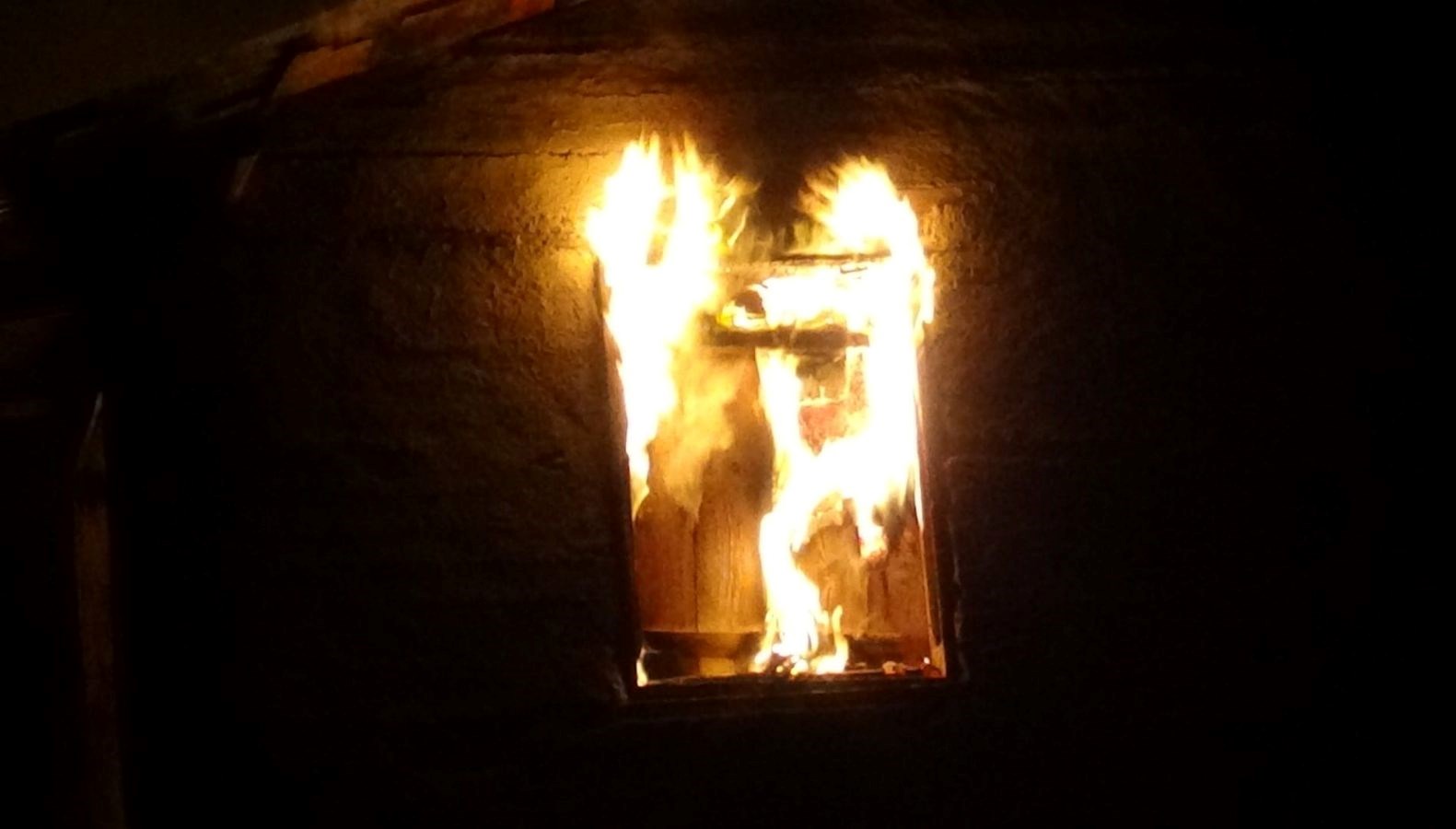 boluda samanlik alev alev yandi LQi9kAN7