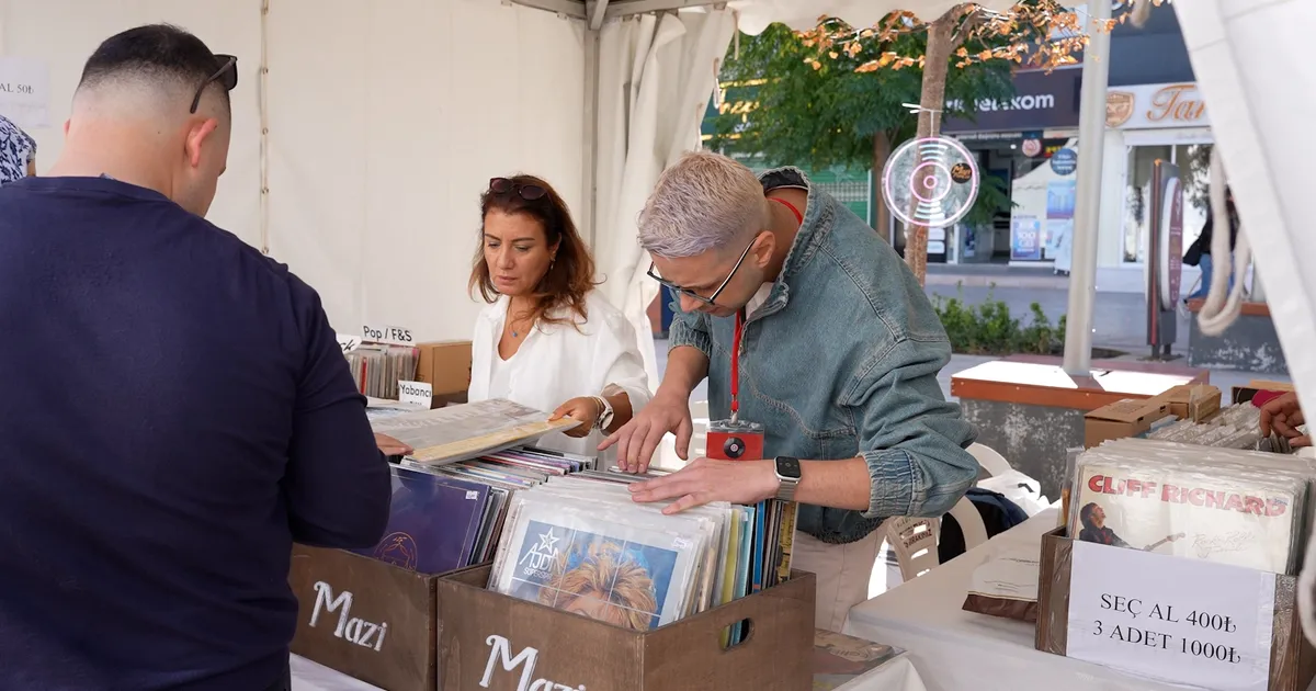 istanbul maltepede muzik tutkunlari bulustu 9EHFxefZ