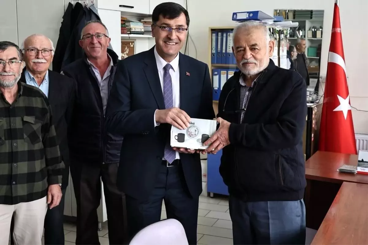 kutahya belediye baskani aricilik sektorunu ziyaret etti uxjCfOfR.jpg