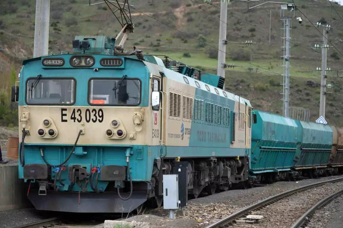 malatya golbasi narli nurdagi demiryolu hatti yeniden hizmete acildi hqi9zQUq.jpg