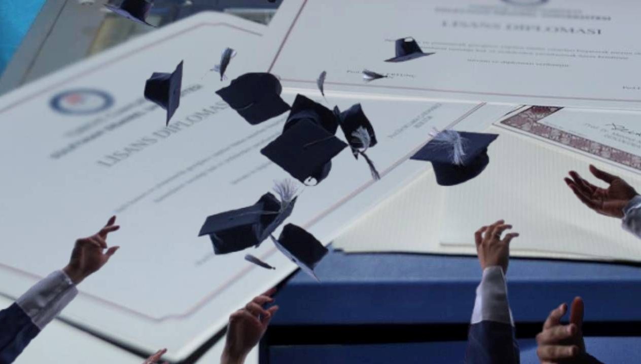sahte diploma cetesi davasinda bes tahliye UrxI6t4w