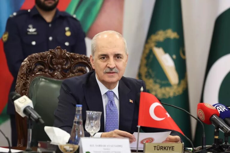 tbmm baskani kurtulmus azerbaycan pakistan ve turkiye uclu parlamento baskanlari toplantisi kapanisinda konustu eg68MG8C.jpg