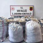 vanda jandarma kacakcilik operasyonu 1 milyon tllik esya ele gecirildi kRFPKC6I