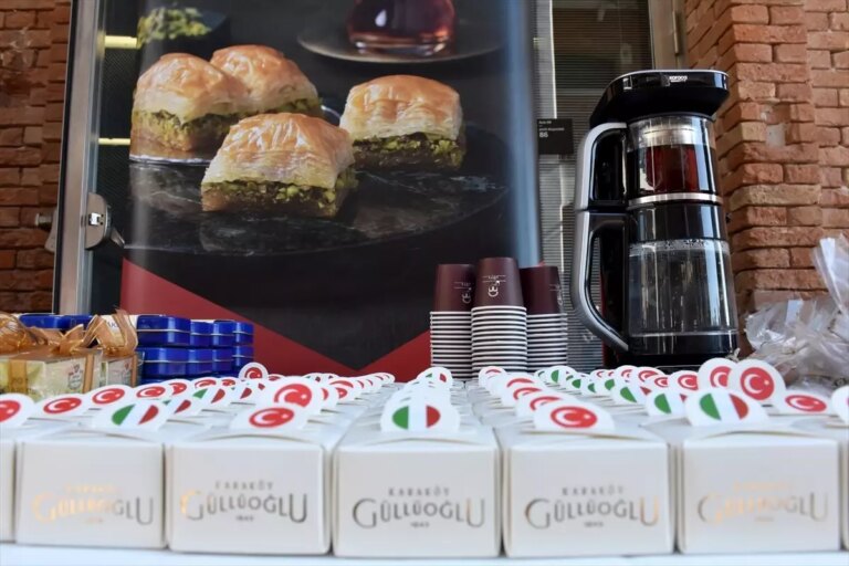 venedikte turk lezzetleri tanitildi CmWXitp6.jpg