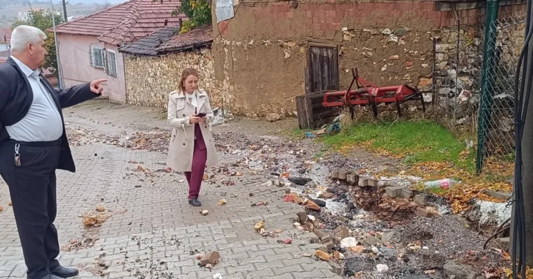 bilecik pazaryerinde baskan tekinden yagmur sonrasi acil talimat VF6rEVtK.webp