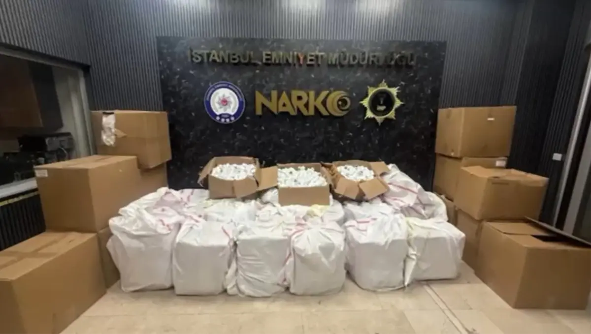 buyuk-uyusturucu-operasyonu-19-milyon-hap-ele-gecirildi-YYvjIADZ.jpg