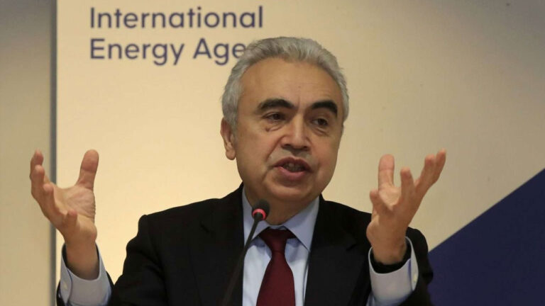 iea-petrol-ve-dogalgaz-talebi-bu-on-yilda-zirve-yapmayabilir-PxqqycWK.jpg