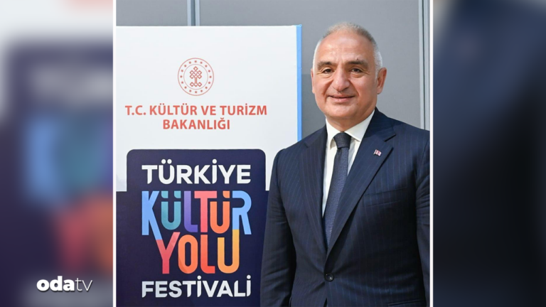 bakan-ersoy-duyurdu-kultur-yolu-festivaline-22-milyon-kisi-akin-etti-E35FEa8G.png