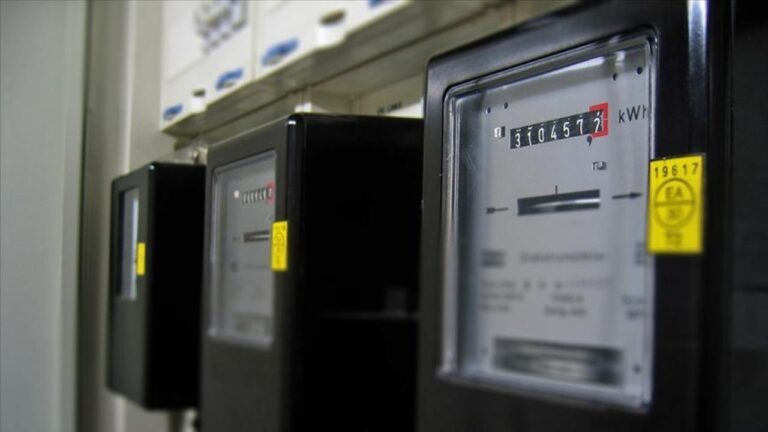 eski-elektrik-sayaclari-2028e-kadar-akilli-sayaclarla-degistirilecek-rIwHp785.jpg