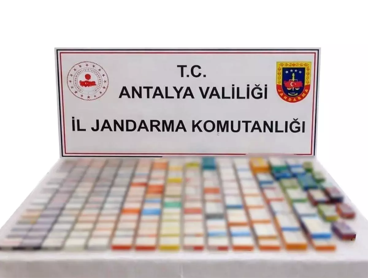 alanyada-kacak-elektronik-sigara-ve-gozluk-operasyonu-MucAlIak.jpg