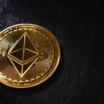 ethereum-artik-kuresel-finansin-resmi-altyapisi-mi-devlerin-bu-tercihi-15-bin-dolarlik-hedefe-isaret-ediyor-koin-bulteni-Qlwq4vId.jpg