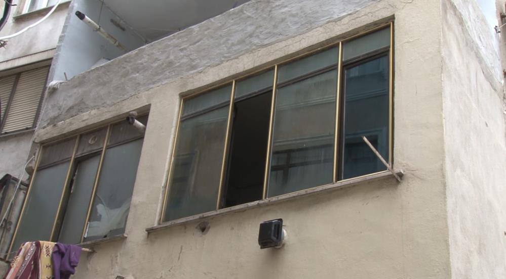 istanbulda-4-katli-binada-yangin-bir-can-kaybi-var-qET6P7rj.jpg