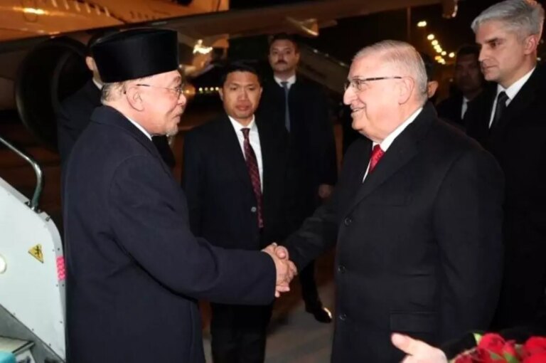 malezya-basbakani-turkiyeye-resmi-ziyarette-9yINEzzy.jpg