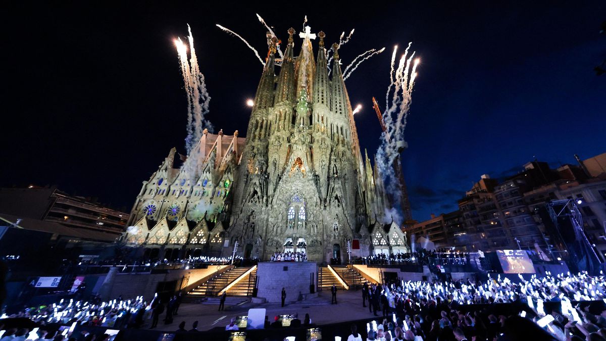 Sagrada Familia, 172,5 metreyle dünyanın en yüksek kilisesi oldu